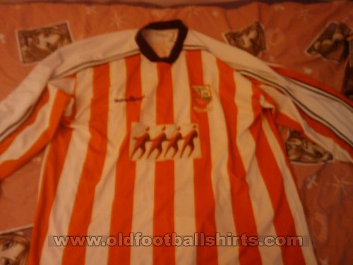 Hayes & Yeading United Home camisa de futebol 2002 - 2005