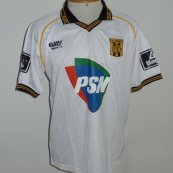 Fora camisa de futebol 2001