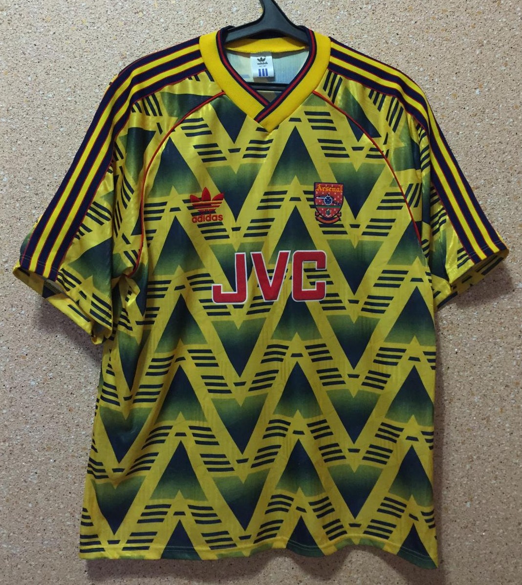 arsenal-away-football-shirt-1990-1991-s_1475_1.jpg