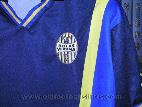 Hellas Verona F.C. Неизвестный тип футболки 2000 - 2001