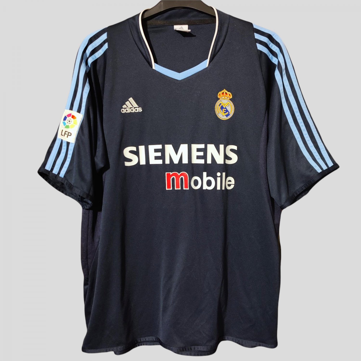 real-madrid-away-maglia-di-calcio-2003-2004-s_4455_1.jpg