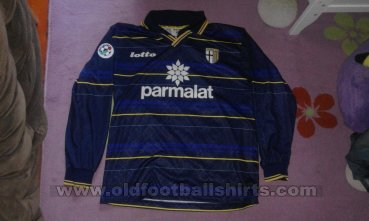 Parma Üçüncü futbol forması 1998 - 1999