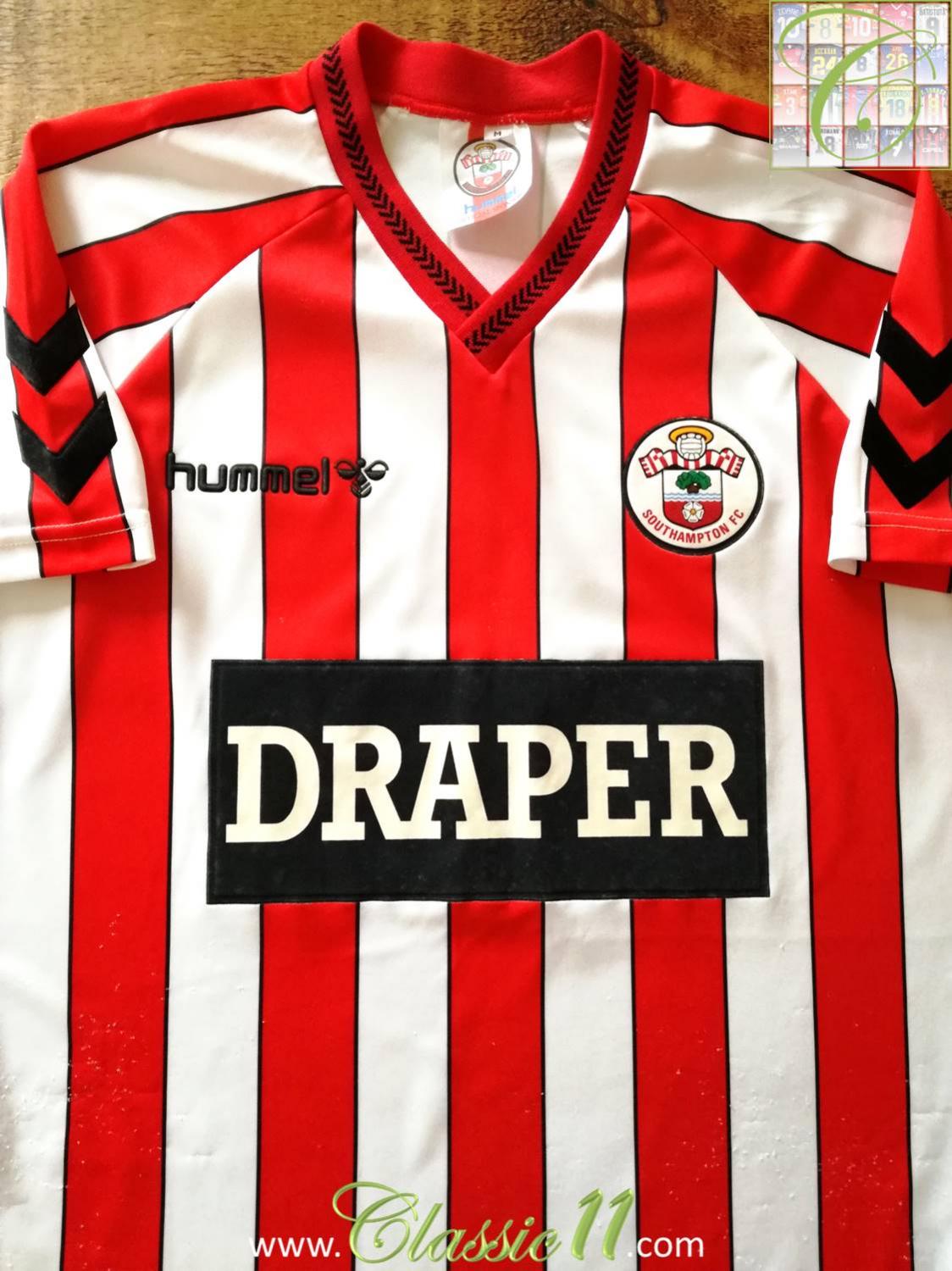 Southampton Home football shirt 1990 1991. Added on 20170907, 0834