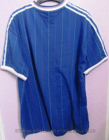 Brighton & Hove Albion Retro Replicas camisa de futebol 1983 - 1984
