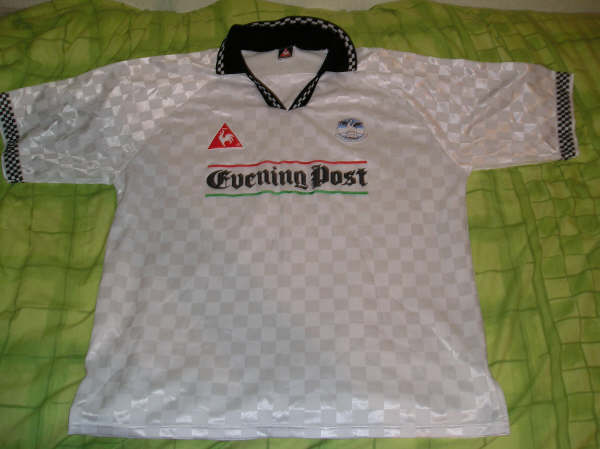 Swansea City Home football shirt 1996 - 1998. Added on 2006-12-03, 12:20