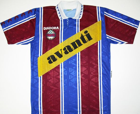 FC Luzern Trikot 1996/98 FCL Jersey Shirt (Gebraucht) in Beckenried für FC Luzern Trikot 1996/98 FCL Jersey Shirt (Gebraucht) in Beckenried für