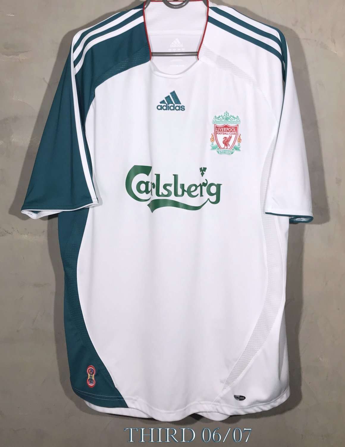 Liverpool Il Terzo maglia di calcio 2006 - 2007. Sponsored by ...