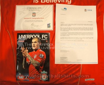 Liverpool Istimewa baju bolasepak 2011 - 2012