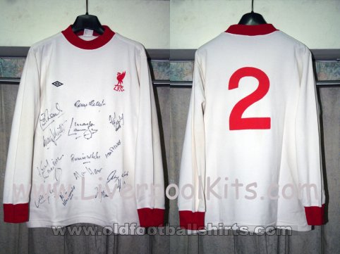Liverpool Visitante Camiseta de Fútbol 1975 - 1976