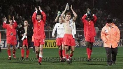 Liverpool Spezial Fußball-Trikots 2001 - 2003