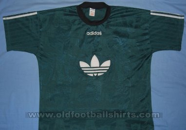 Liverpool Treino/Passeio camisa de futebol 1988 - ?
