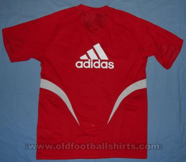 Liverpool Training/Leisure football shirt 2006 - 2008
