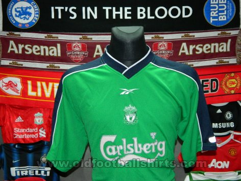 Liverpool Training/Leisure football shirt 1999 - 2001