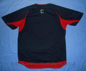 Liverpool Training/Leisure football shirt 2006 - 2007