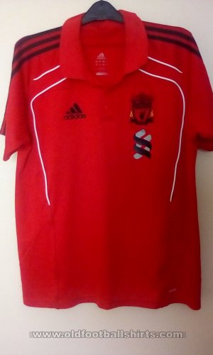 Liverpool Training/Leisure football shirt 2010 - 2011