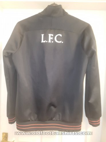 Liverpool Training/Leisure football shirt 2018 - 2019