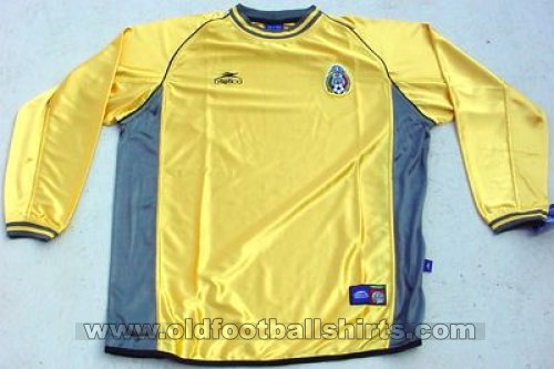 Mexico Goalkeeper football shirt 2001