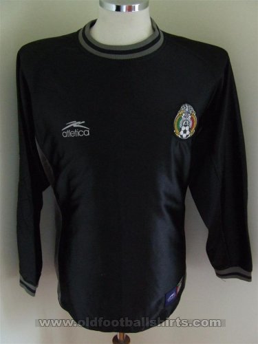 Mexico Goalkeeper football shirt 2002