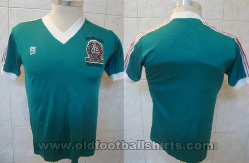 Mexico Home football shirt 1982