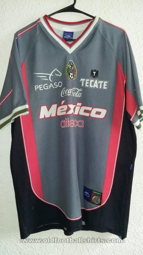 Mexico Training/Leisure football shirt 2000 - 2001