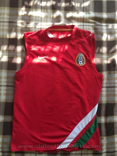 Mexico Training/Leisure football shirt 2006