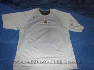 Mexico Goalkeeper football shirt 2001 - 2002