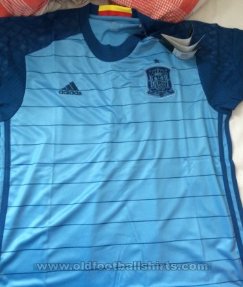Spain Goalkeeper football shirt 2016