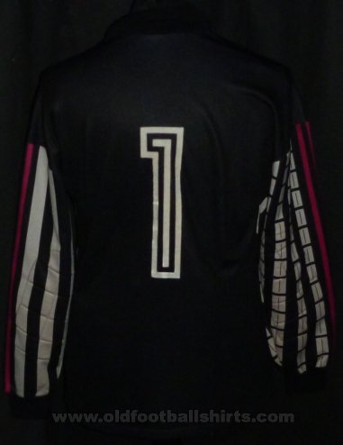 Spain Goalkeeper football shirt 1992 - 1993