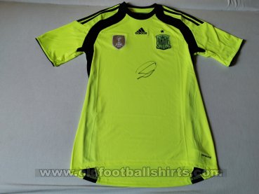 Spain Goalkeeper football shirt 2014