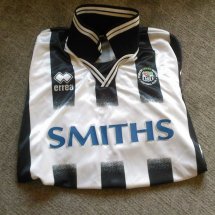 Forest Green Rovers Home football shirt 2005 - 2006 sponsored by Smiths