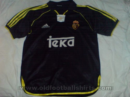 Fake & Counterfeit Shirts from all over Away football shirt 1999 - 2000