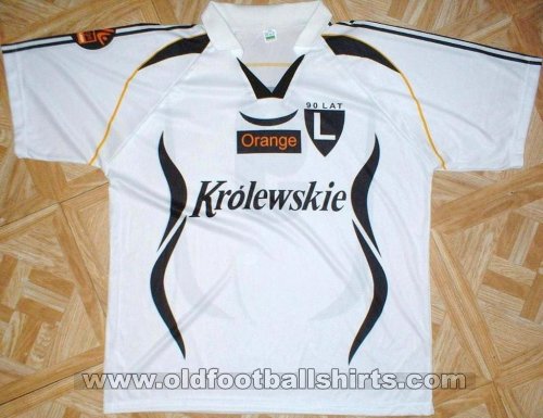 Fake & Counterfeit Shirts from all over Home football shirt 2005 - 2006