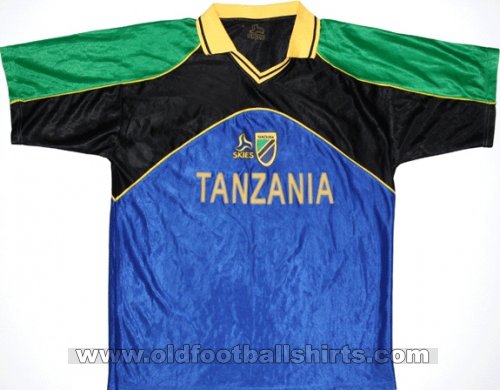 Fake & Counterfeit Shirts from all over Training/Leisure football shirt 2005 - 2006