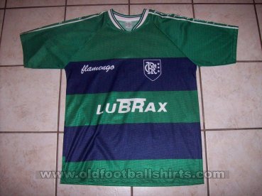 Fake & Counterfeit Shirts from all over חוץ חולצת כדורגל (unknown year)