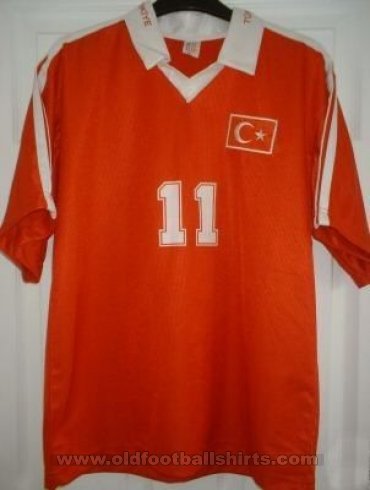 Fake & Counterfeit Shirts from all over Home football shirt 2002