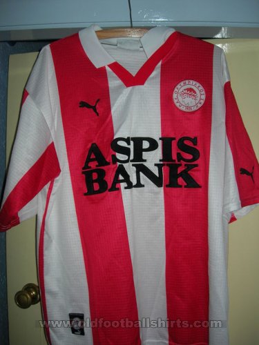 Fake & Counterfeit Shirts from all over Home football shirt 1999 - 2000