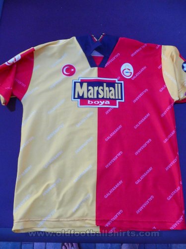 Fake & Counterfeit Shirts from all over Home football shirt 1998 - 1999