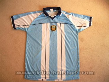 Fake & Counterfeit Shirts from all over Home football shirt 2000 - 2001