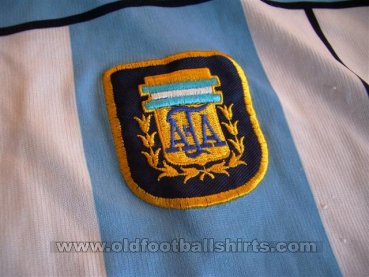 Fake & Counterfeit Shirts from all over Home football shirt 2000 - 2001