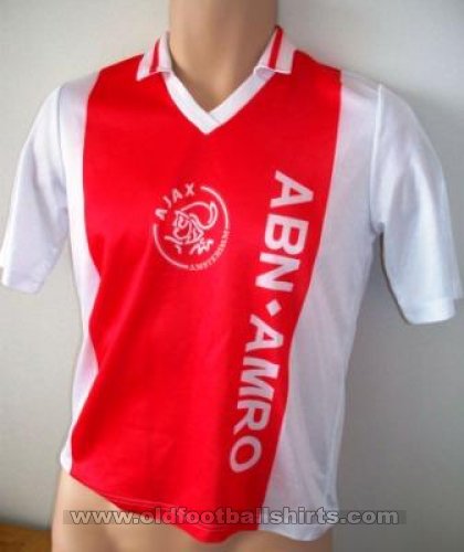 Fake & Counterfeit Shirts from all over Home football shirt 1995