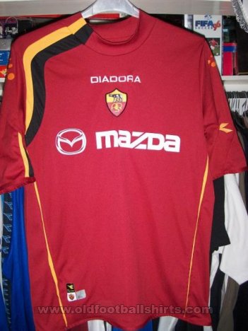 Fake & Counterfeit Shirts from all over Home football shirt 2004 - 2005