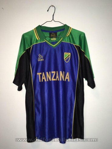 Fake & Counterfeit Shirts from all over Home football shirt 2003 - 2006