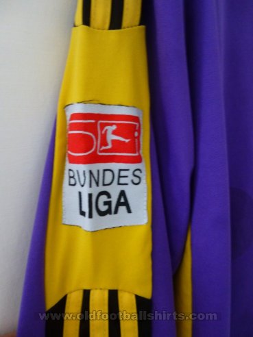 Fake & Counterfeit Shirts from all over Unknown shirt type 2010 - 2012