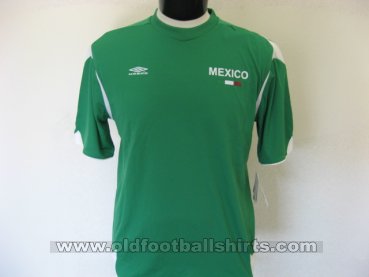 Fake & Counterfeit Shirts from all over Home football shirt 2005