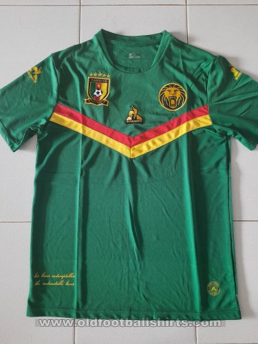 Fake & Counterfeit Shirts from all over Home football shirt 2021 - 2022