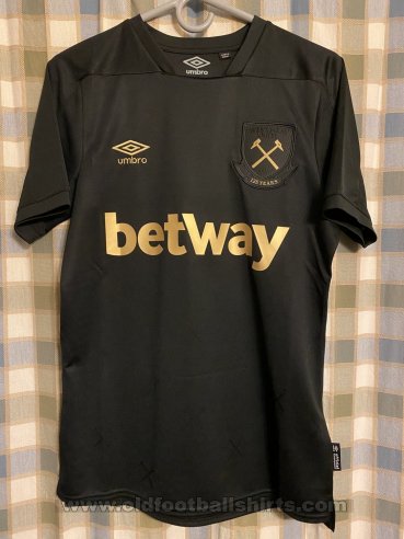 Fake & Counterfeit Shirts from all over Third football shirt 2020 - 2021