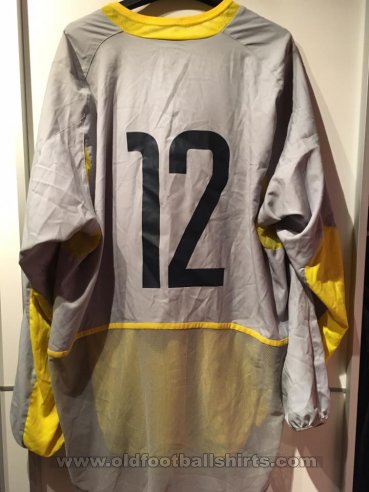 Belgium Goalkeeper football shirt 2002 - 2004