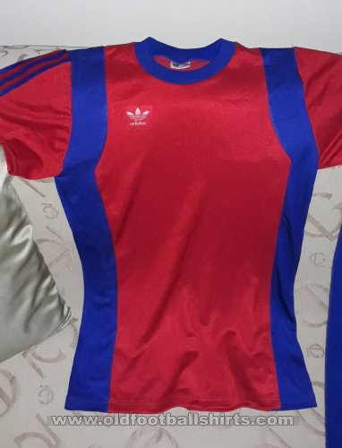 Panionios Home football shirt 1979 - 1980