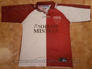 Larissa Home camisa de futebol 2002 - 2003