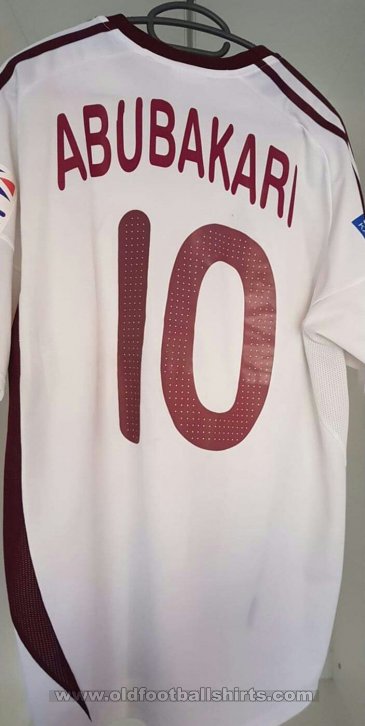 Larissa Away football shirt 2010 - 2011